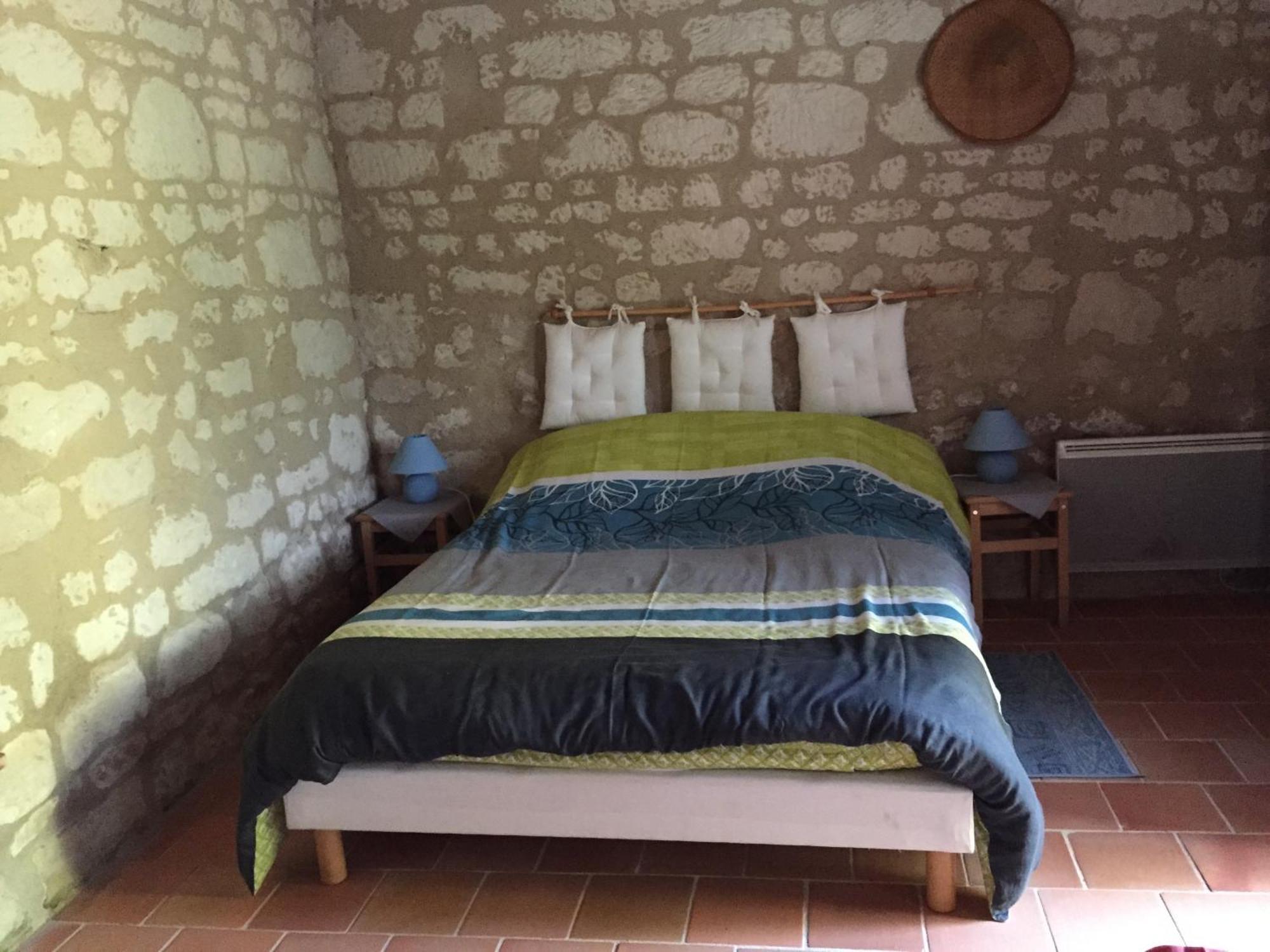 Hotel Les Caves à Ambillou-Château Chambre photo