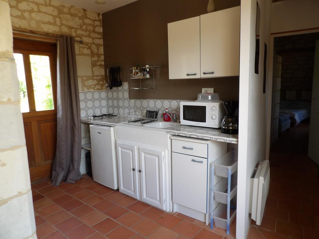 Hotel Les Caves à Ambillou-Château Extérieur photo